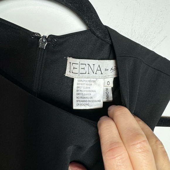 Ieena by Mac Duggal Black Gown Cut Outs sleeveless round neck Size 0 - Picture 3 of 8